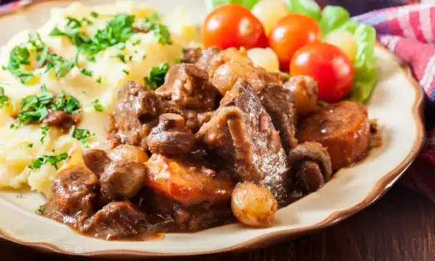 Bife Bourguignon, Um Clássico Francês de Dar Água na Boca!