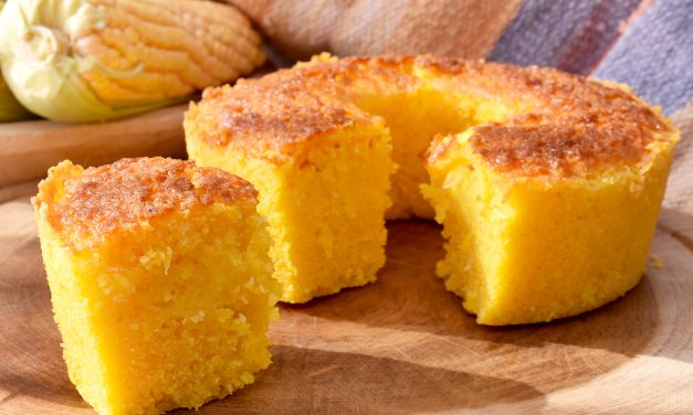 Receita de Bolo de Milho: Fofinho, Molhadinho e Fácil de Fazer