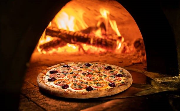 Dia Internacional da Pizza: Projetos de fornos para a pizza perfeita