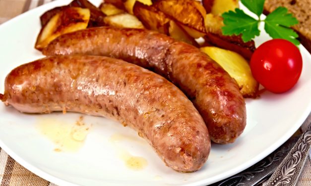 Linguiça Toscana com Batata: Refeição Completa e Saborosa