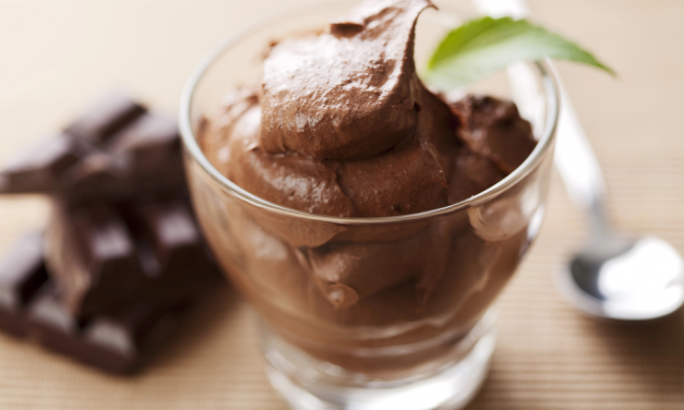 Mousse de chocolate de liquidificador: simples e irresistível