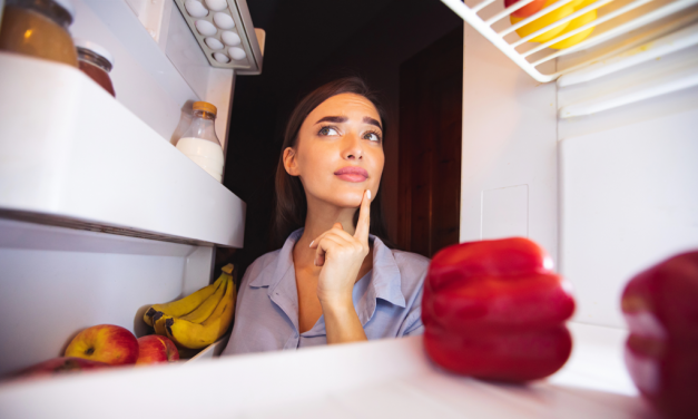 Professor ensina como aproveitar alimentos e reduzir desperdício